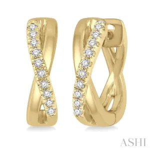 1/10 Ctw Split Intersecting Arms Round Cut Diamond Huggie Earrings in 10K Yellow Gold