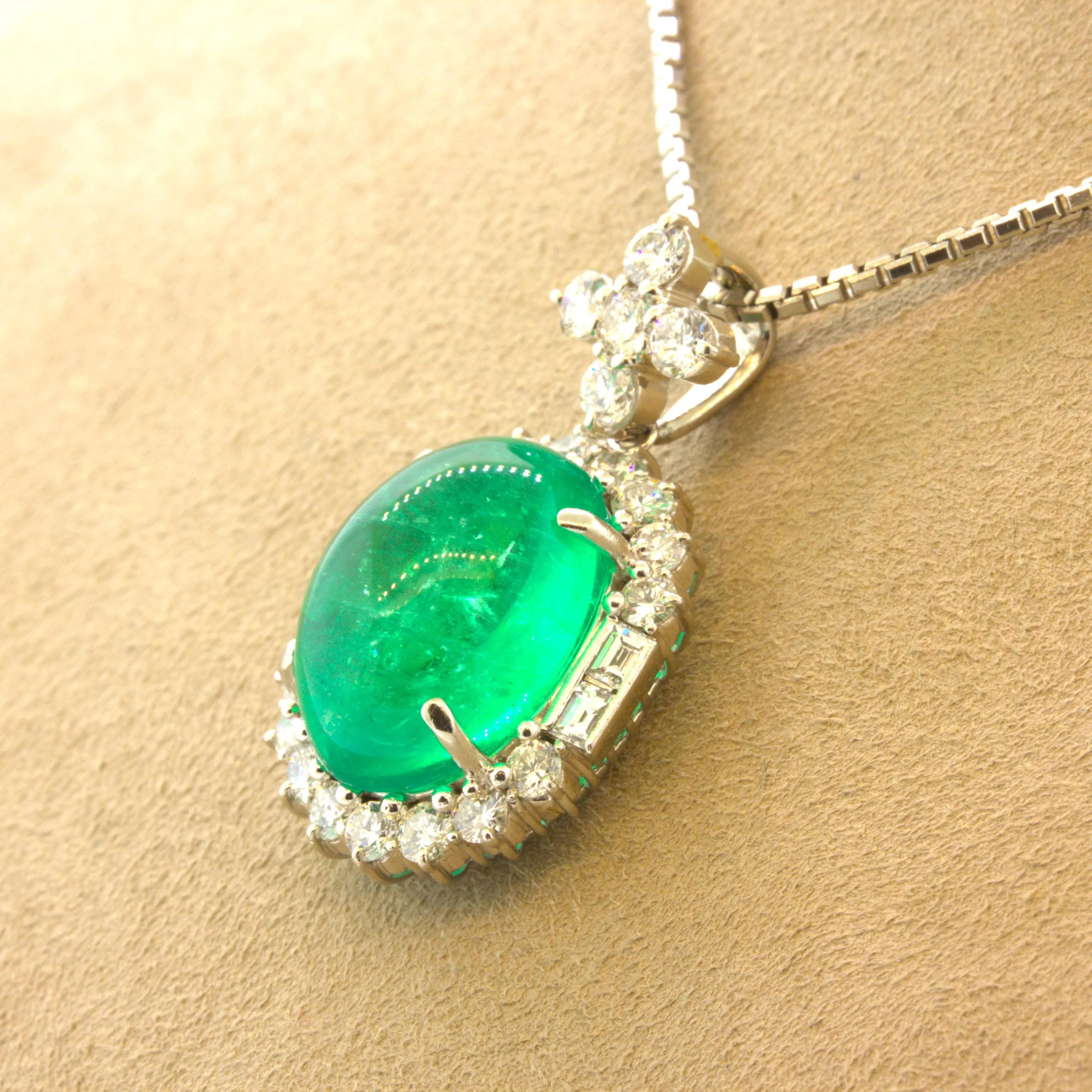 14.22 Carat Colombian Emerald Diamond Platinum Pendant, GIA Certified