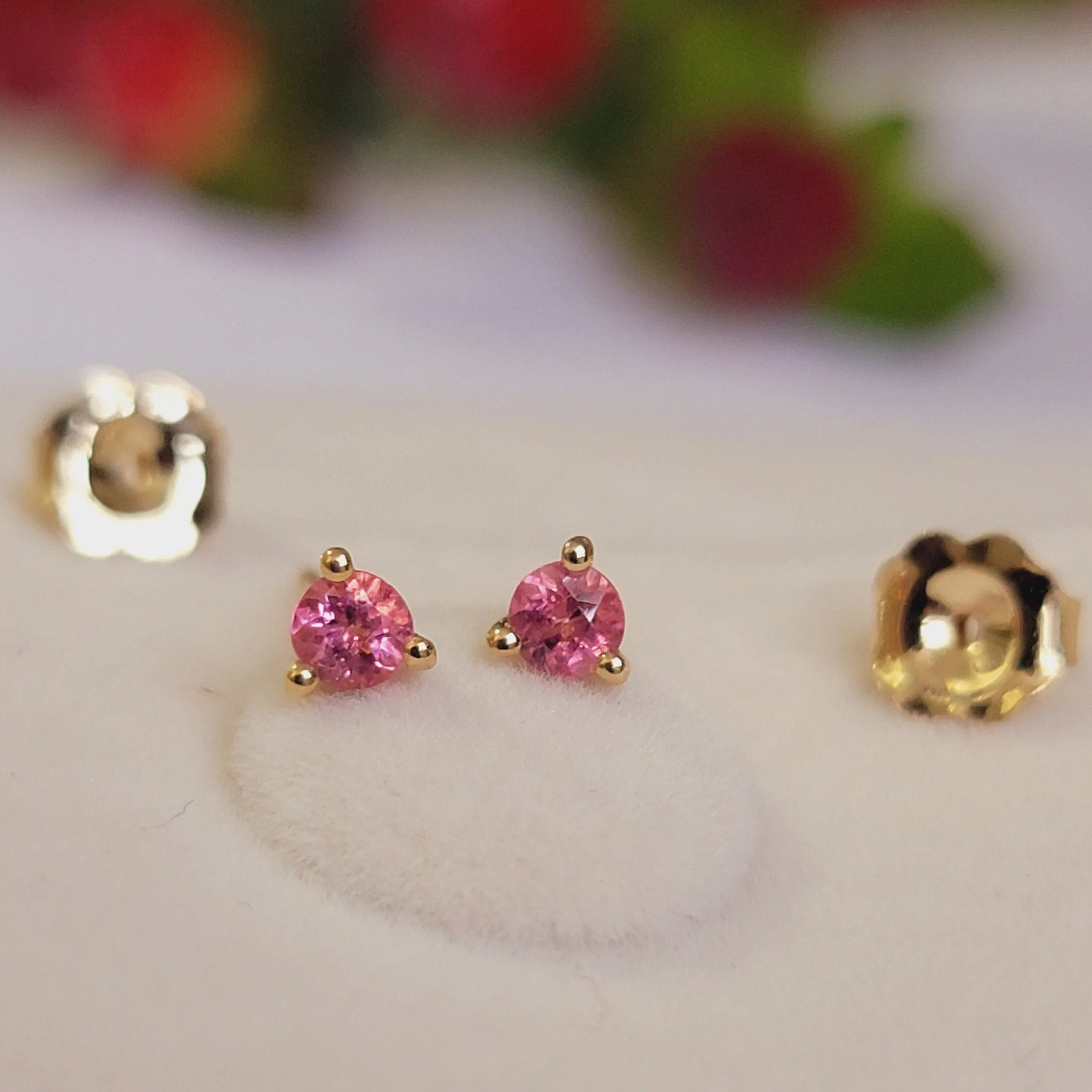 14k Solid Gold Solitaire Pink Sapphire Studs