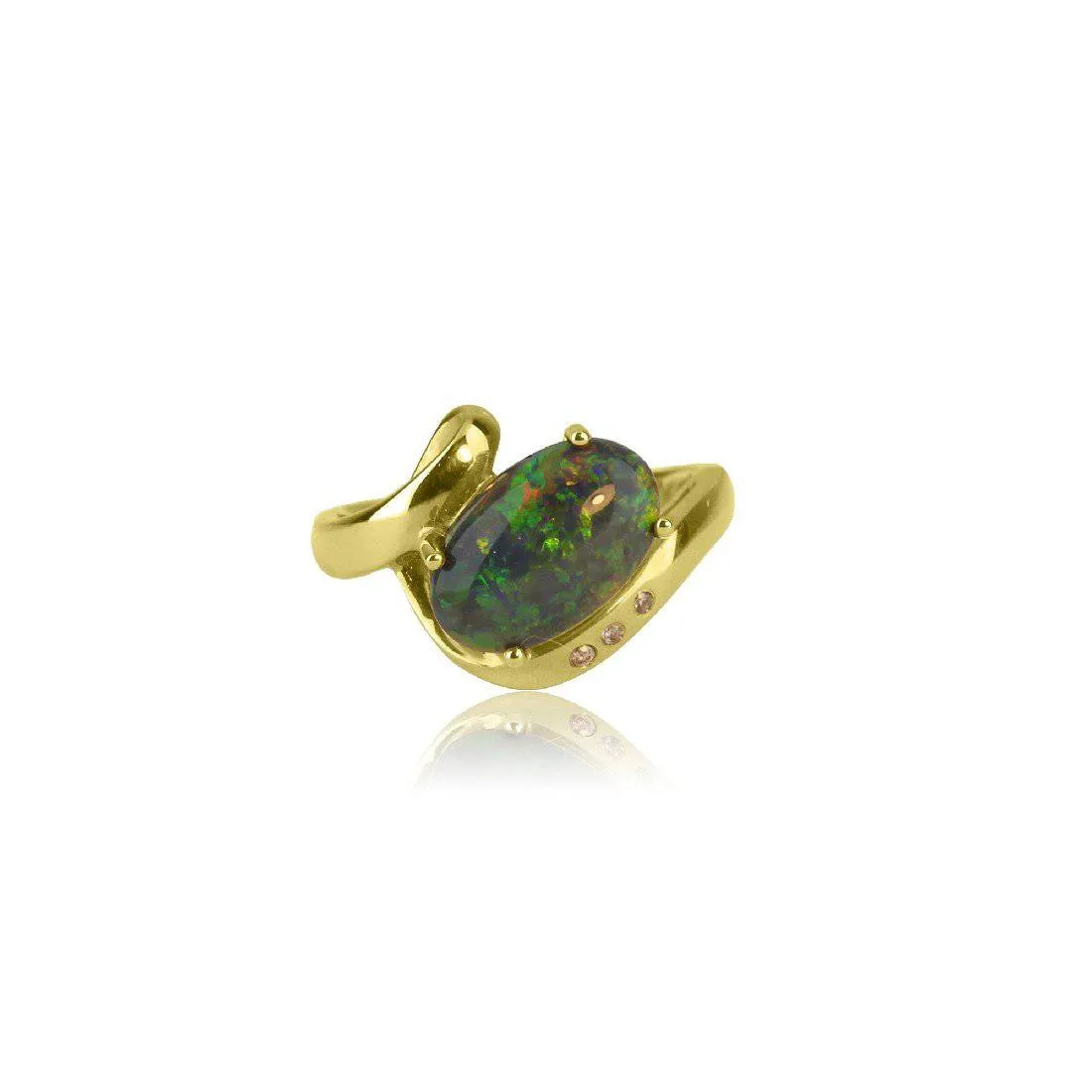 18kt Yellow Gold Black Opal ring