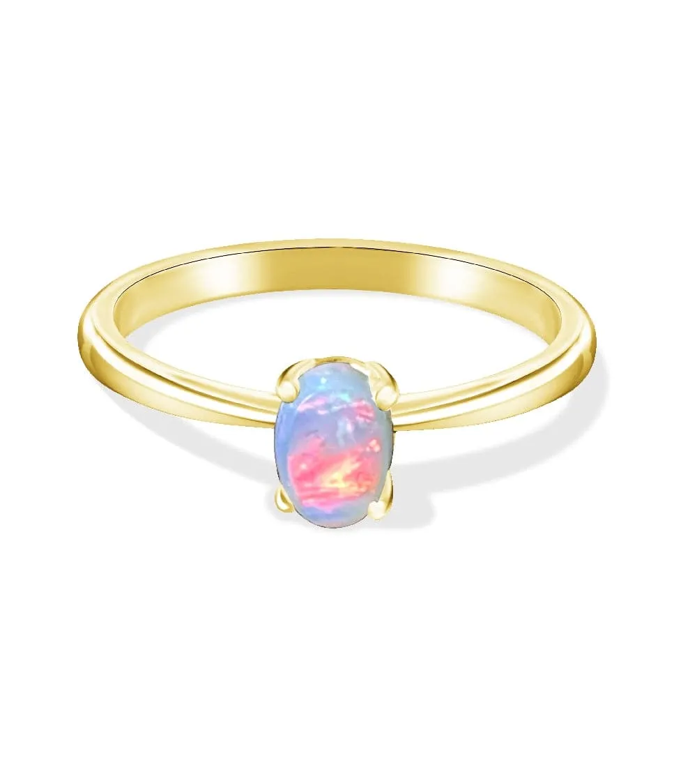 9kt Yellow Gold solitaire ring set with Opal