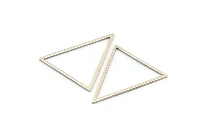 Antique Silver Blank Triangles, 3 Antique Silver Plated Brass Triangles (39x39x31mm) BS-1308 H0055