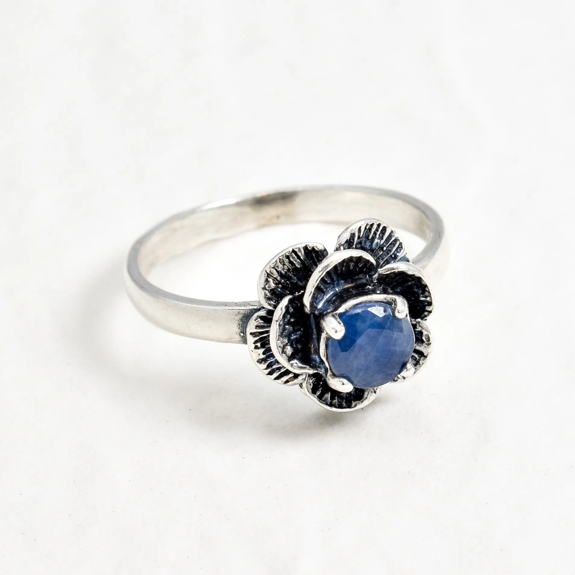 Blue Rose Ring - Natural Sapphire Ring - Solitaire Flower Ring