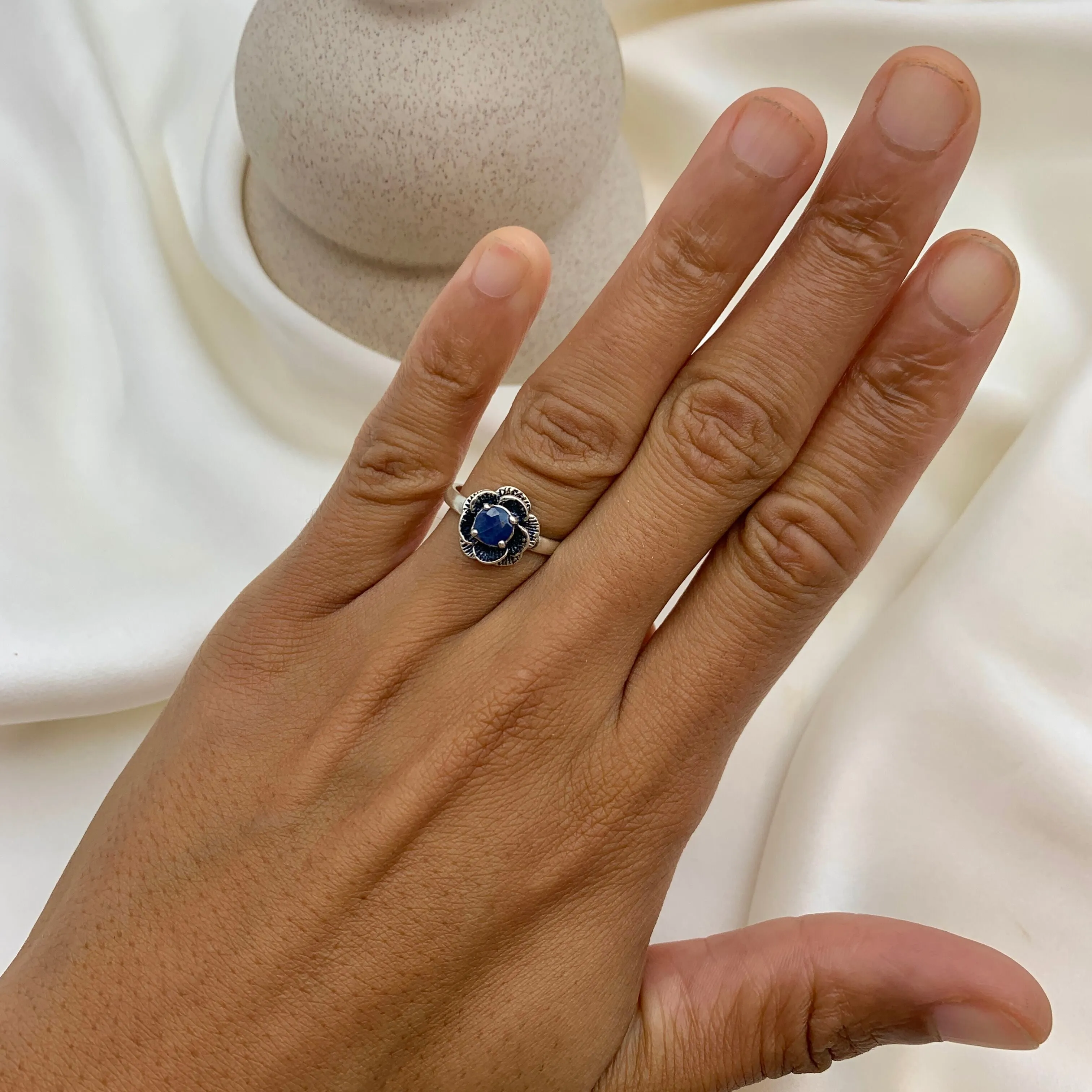 Blue Rose Ring - Natural Sapphire Ring - Solitaire Flower Ring