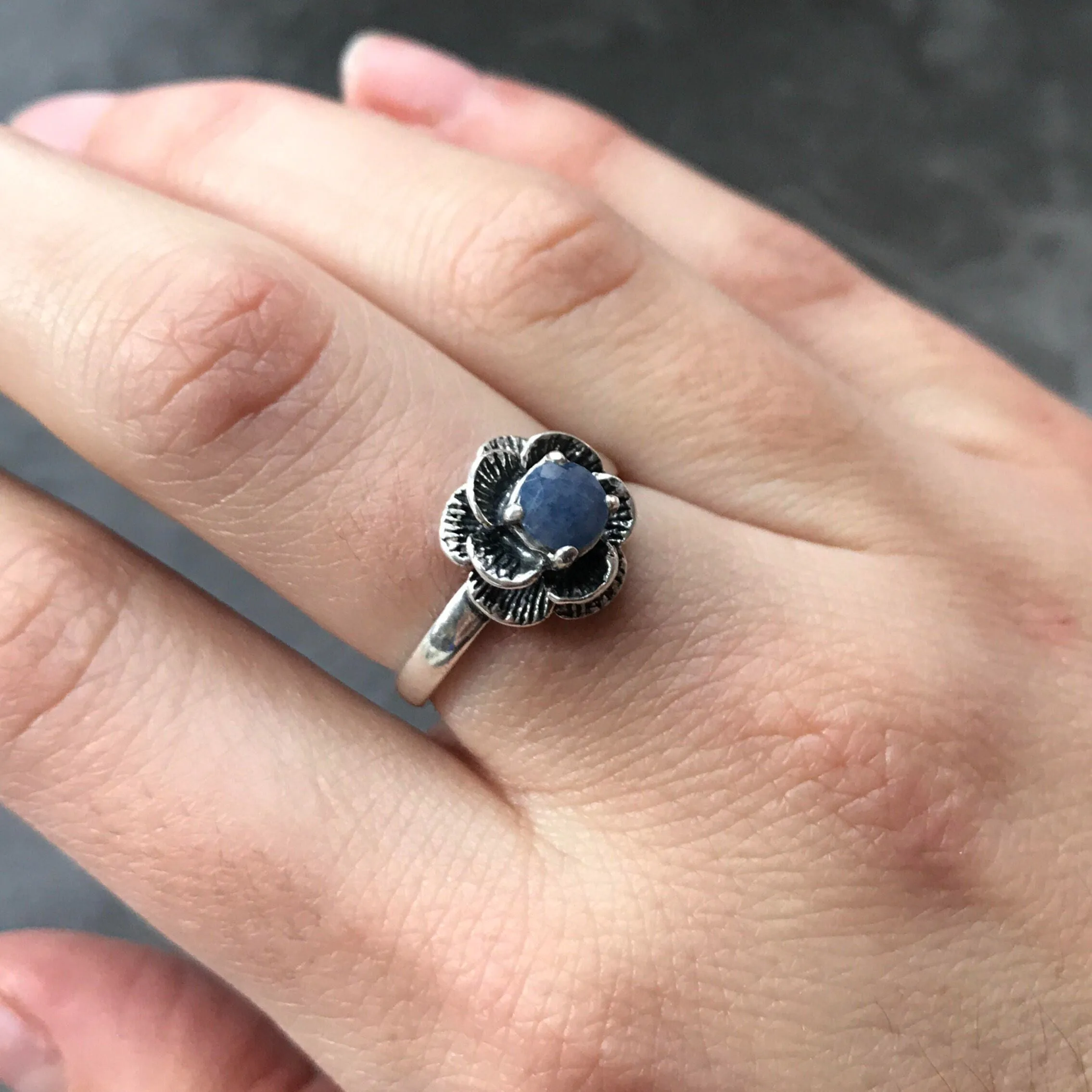 Blue Rose Ring - Natural Sapphire Ring - Solitaire Flower Ring