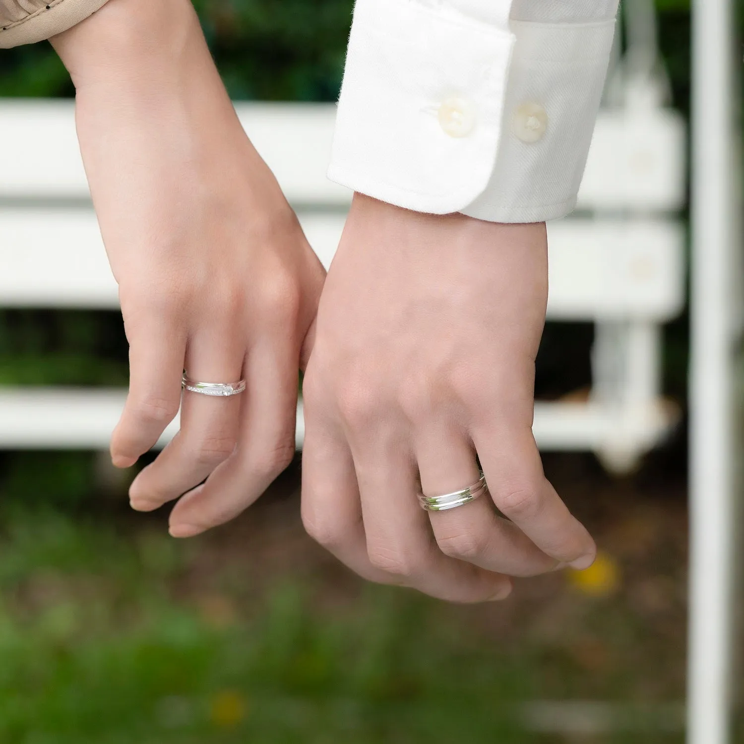 Couple Rings: Silver rhodium plated plain groove band ring