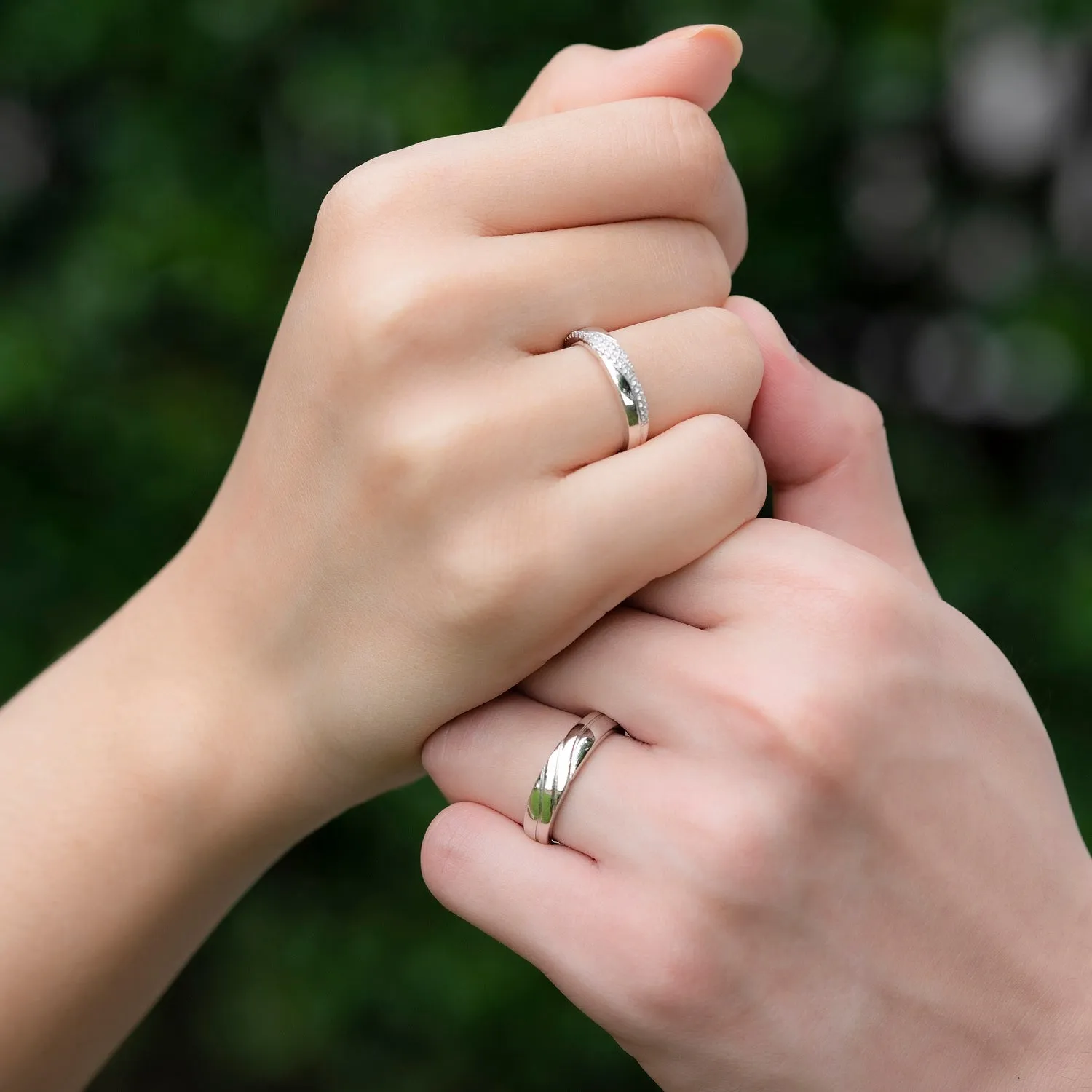 Couple Rings: Silver rhodium plated slant groove band ring