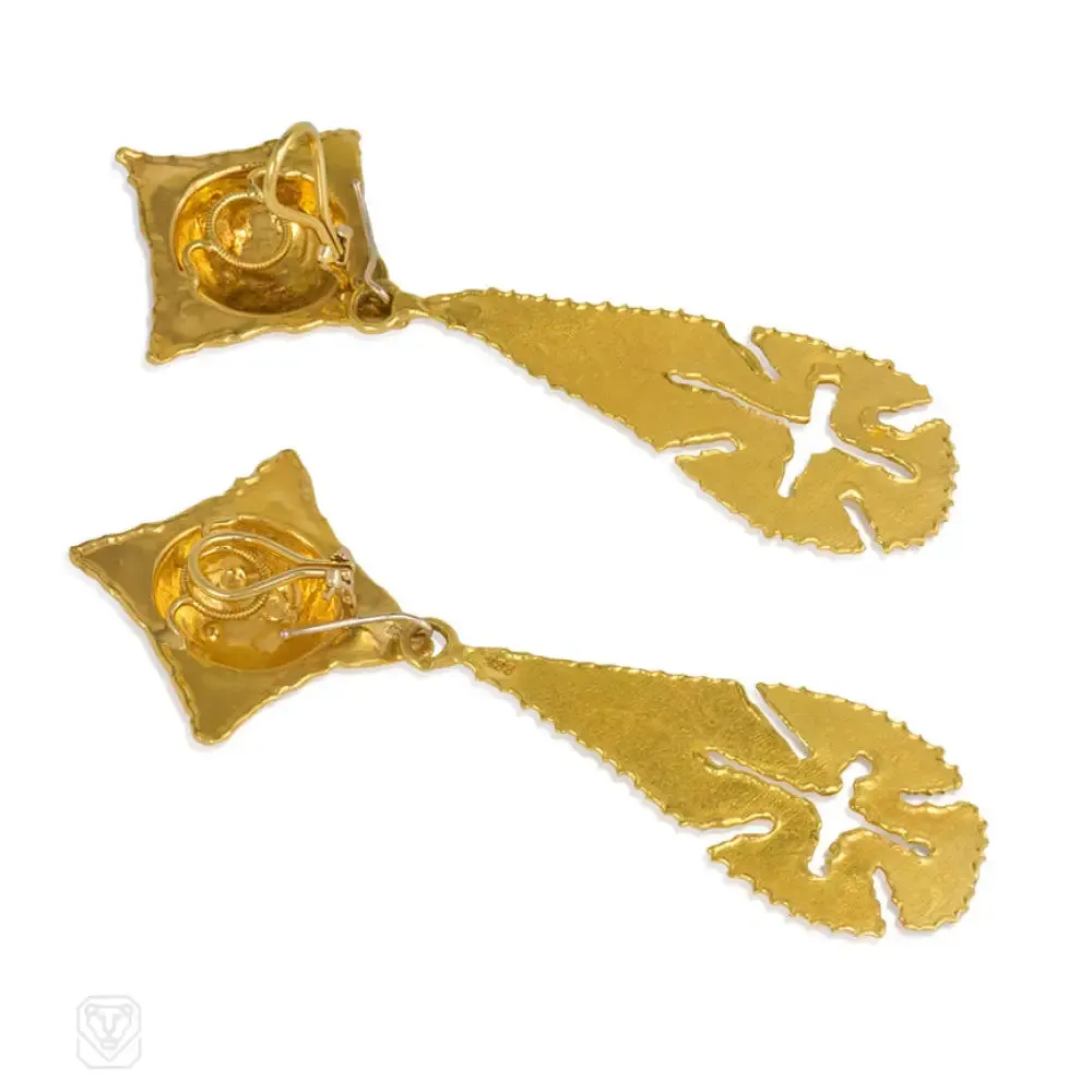 Gold day-to-night pendant earrings, Jean Mahie