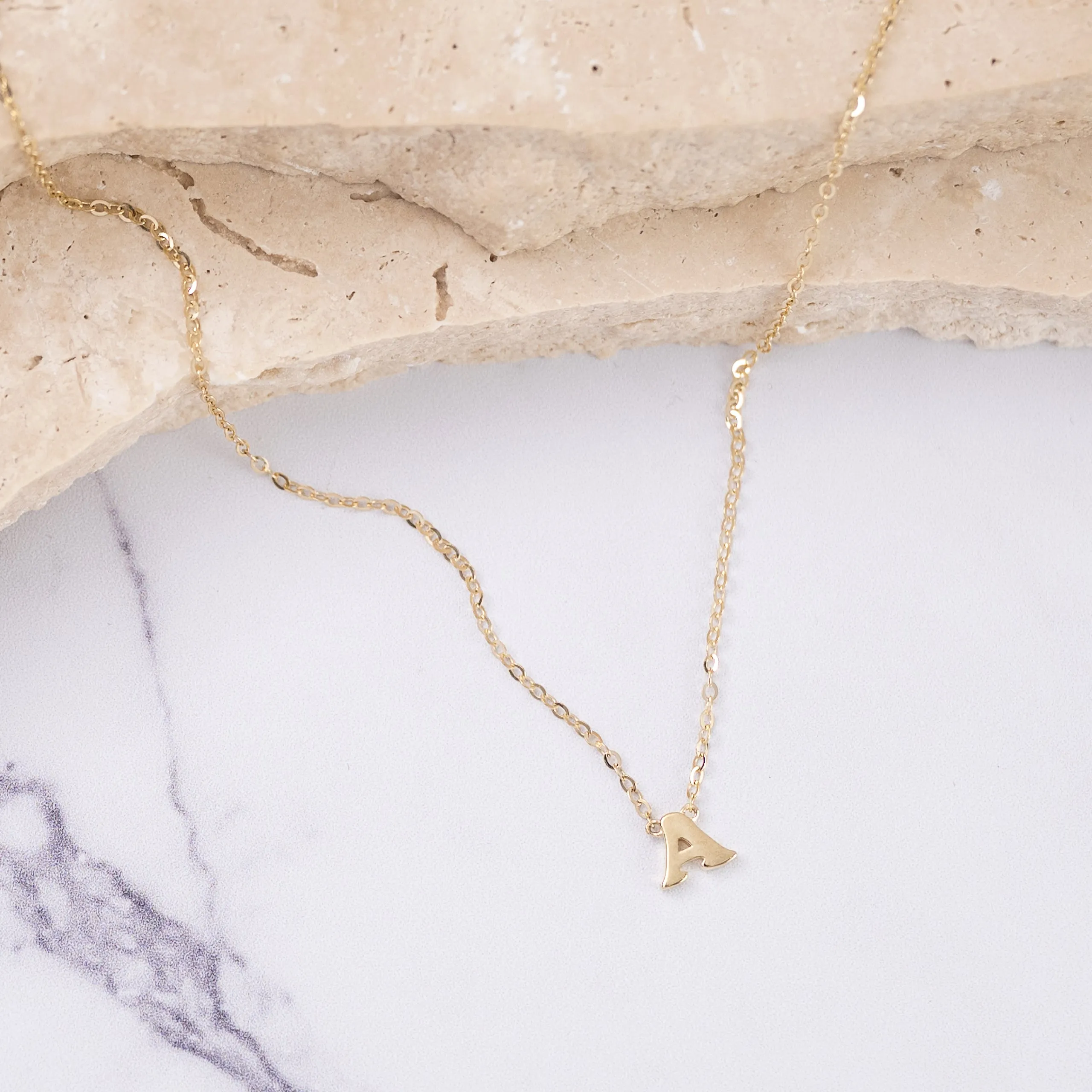 Initial necklace petite -Solid 9k gold