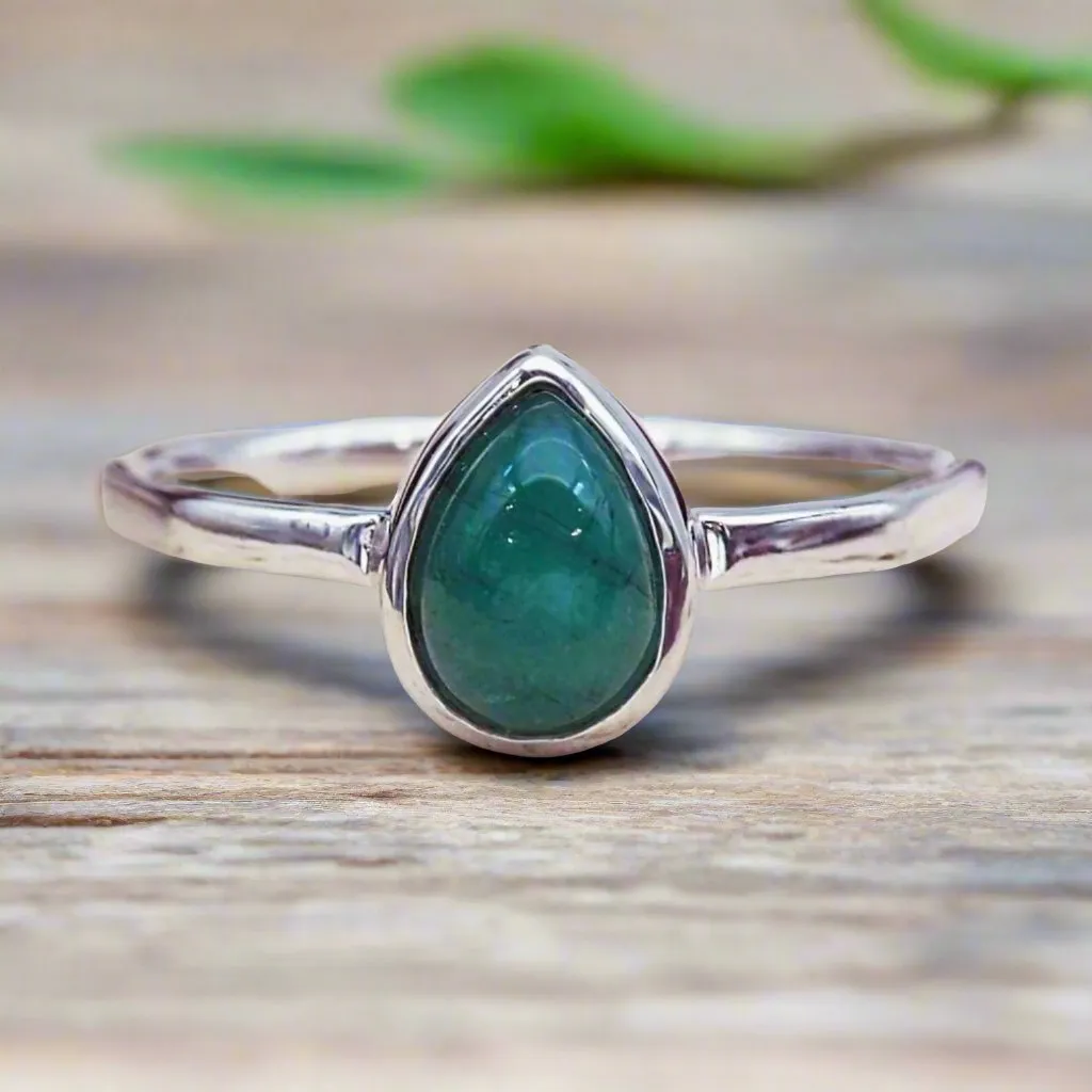 May Birthstone Ring - Emerald