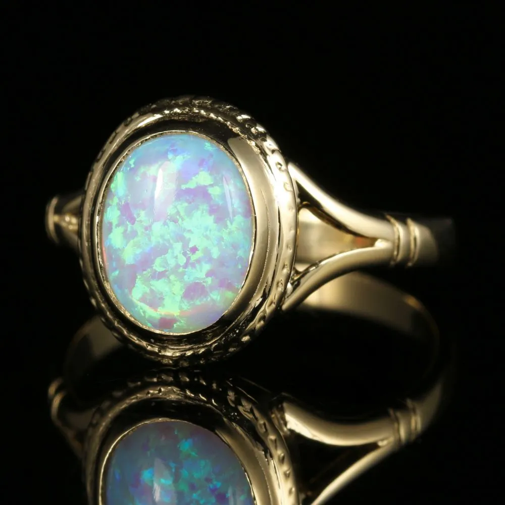 Opal Gold Ring 2.5Ct Opal 9Ct Gold