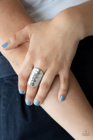 Paparazzi Ring ~ Retro Ripple - Silver