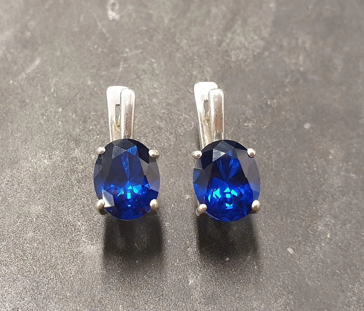 Solitaire Sapphire Earrings - Oval Sapphire Earrings - Sapphire Vintage Earrings