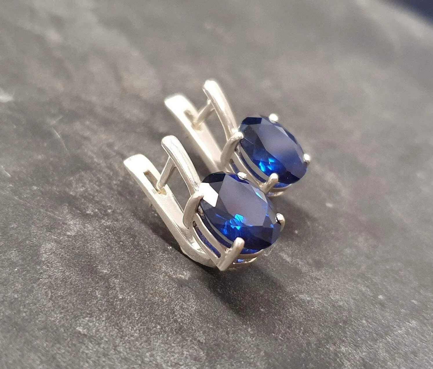 Solitaire Sapphire Earrings - Oval Sapphire Earrings - Sapphire Vintage Earrings