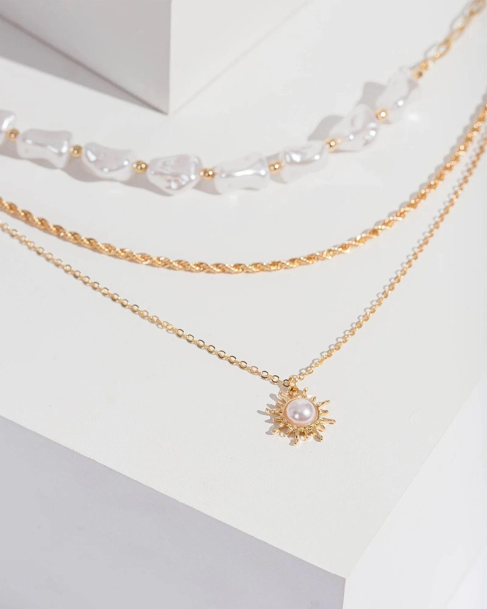 White Sun Layer Pearl Necklace